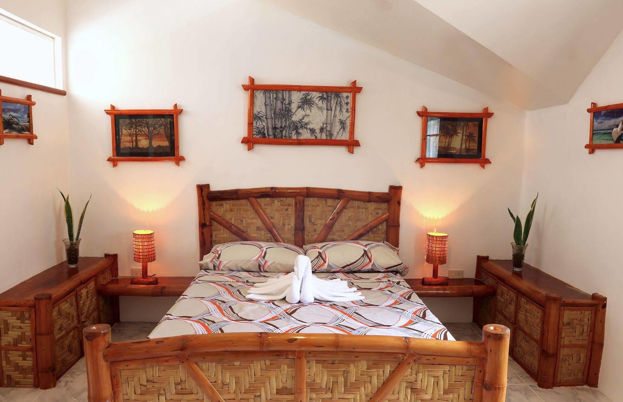 Guindulman Bay Tourist Inn Екстериор снимка
